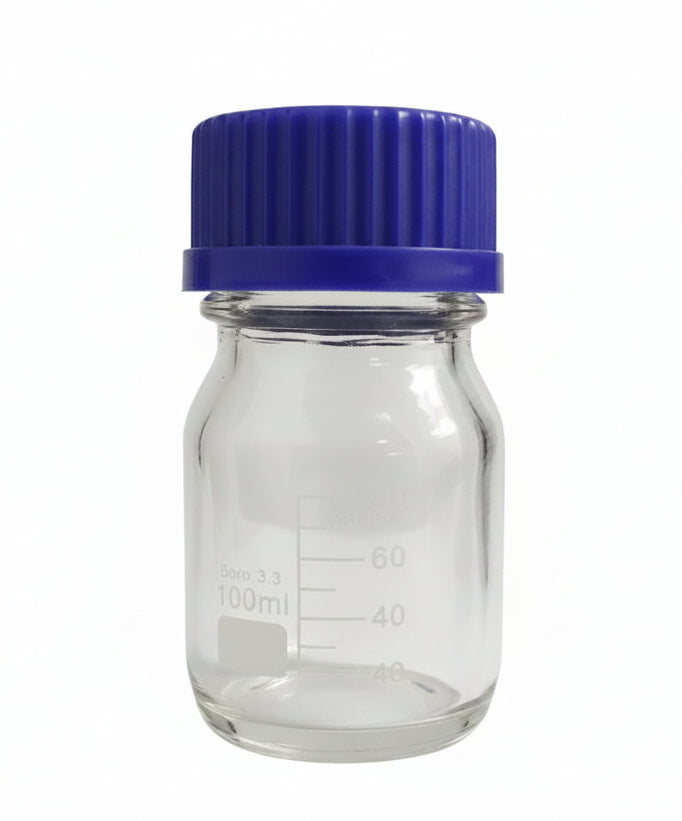 Borosilicate media Bottle 100ml with blue cap, ideal for laboratory use, thermally resistant and durable glass.