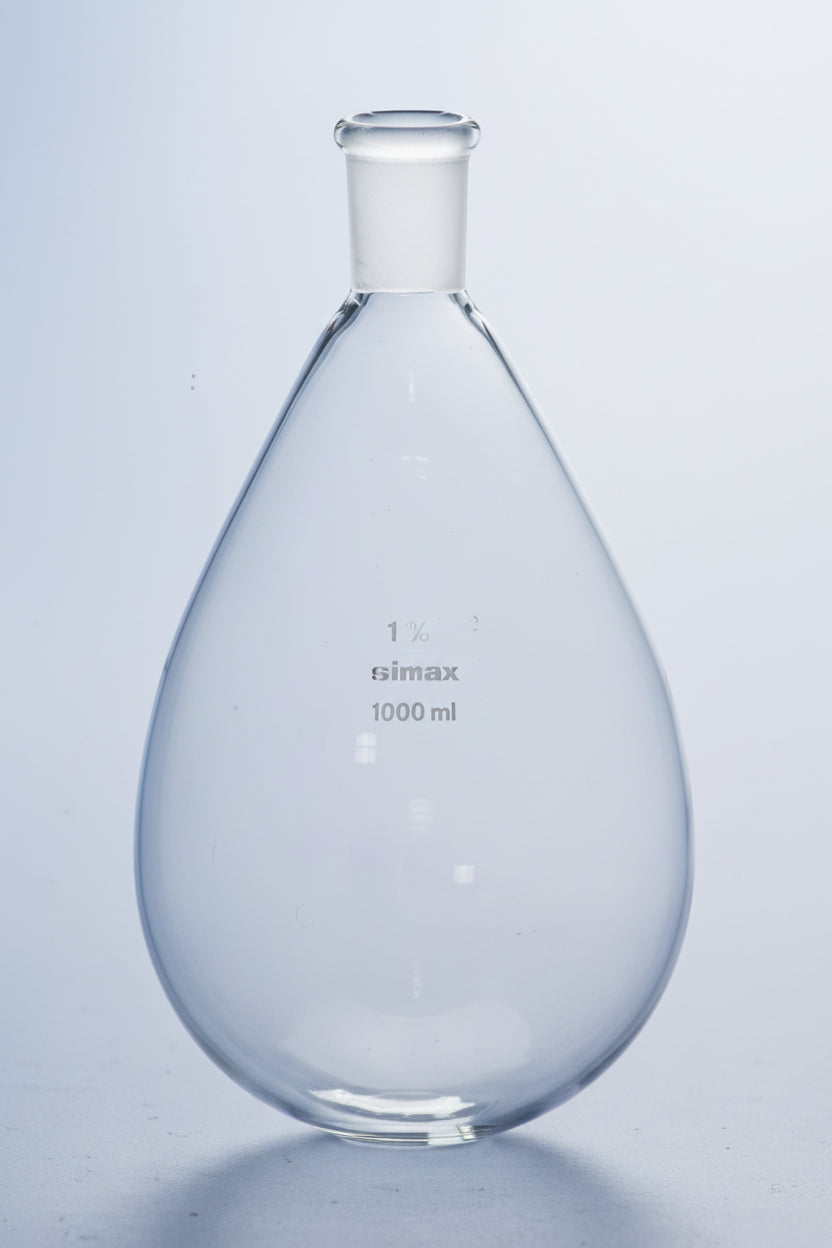 Single Neck Pear Flask - 500mL made of borosilicate glass by VIKING GLASSWORX for laboratory use