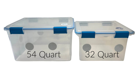 Clear mycology research chamber with filter disks