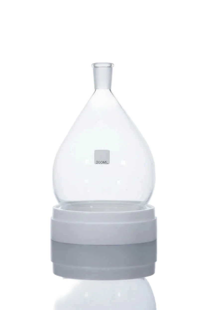 Single Neck Pear Flask - 3L made of borosilicate glass for laboratory use, showcasing its robust design