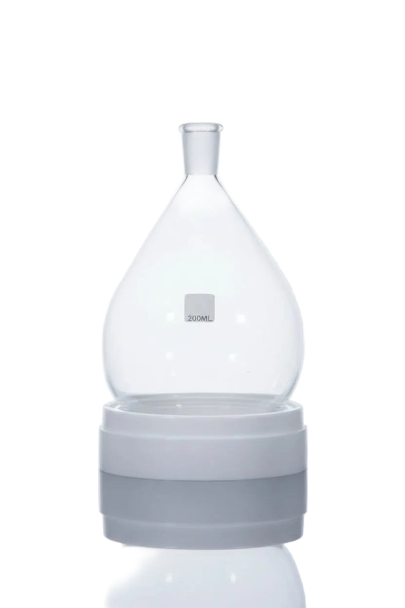 Single Neck Pear Flask - 3L made of borosilicate glass for laboratory use, showcasing its robust design