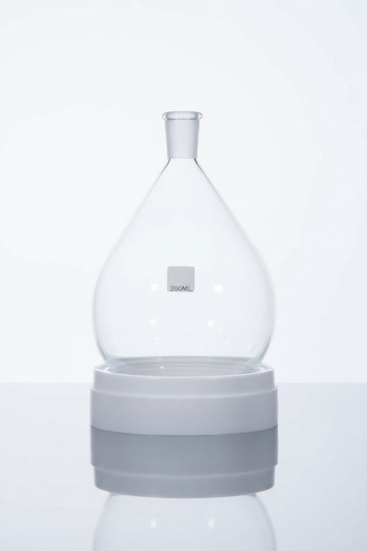 Single Neck Pear Flask - 3L made of borosilicate glass for laboratory use, showcasing its robust design